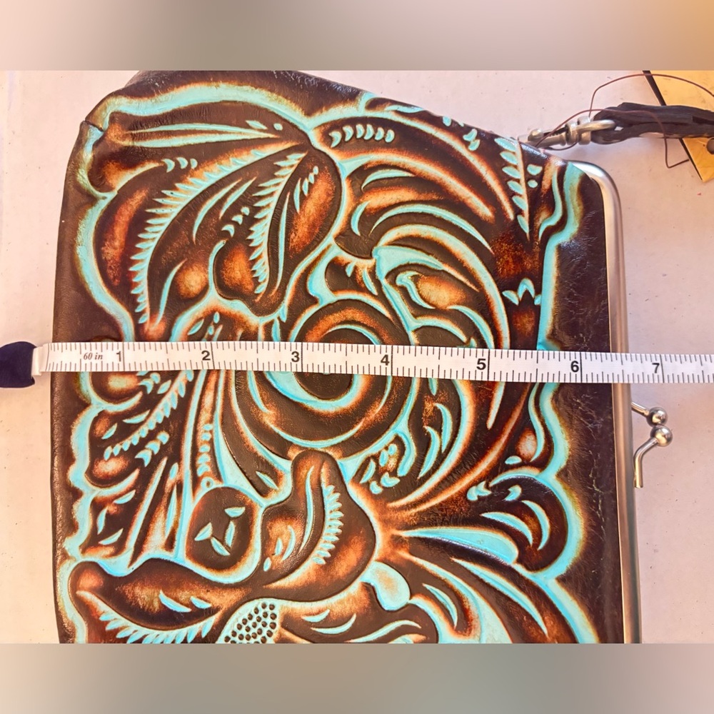 PATRICIA NASH SAVENA TURQUOISE TOOLED LEATHER FRAMED KISS-LOCK WRISTLET - Picture 11 of 15